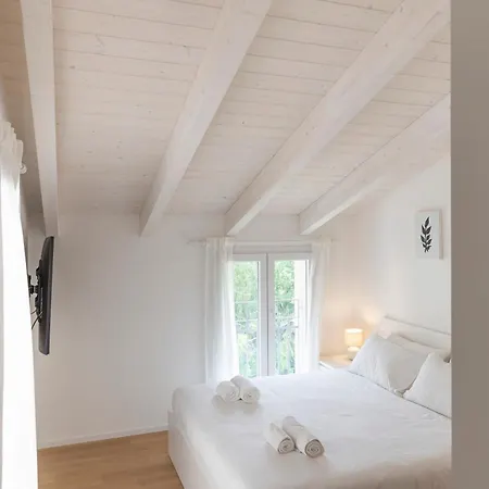 Olmo Apartment