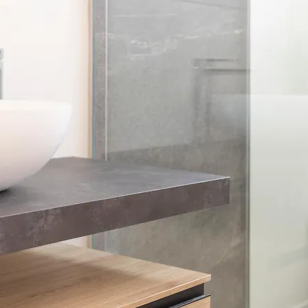Olmo Apartment *