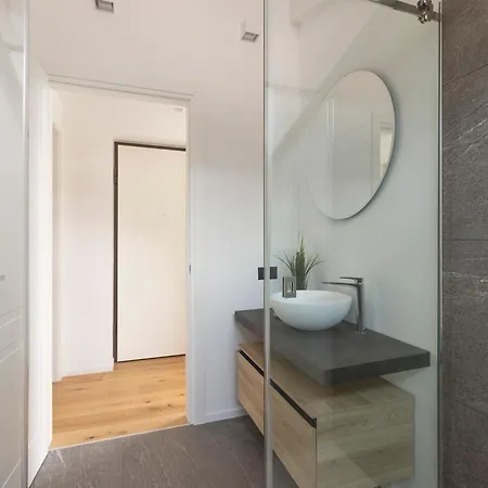 Olmo Apartment